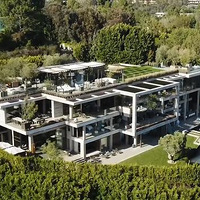 6�ں�լװ�޵���ˡ����ᡱ����ԡ�׶������ʯ���ɵ�