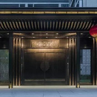 ����������������Ҽ��Ժ180ƽ������񣬳���˫����ͯ��