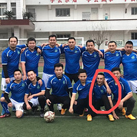 �෢���������ѵ�����Ů��