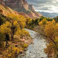 ɽ�����򣬷���ͬ�졣