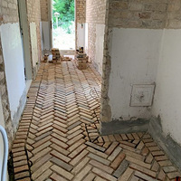 ����ͷ��������ôʡ����ǽʣ�µĺ�ש�����������̵أ�Ч��û��˵