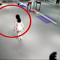 9��Ů�������赸������ʹ���ҳ����ز������ˣ�����480��