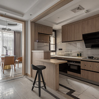 ���ɻ���3�ֳ���������β��֣�����ʵ�֡�����ĳ�����