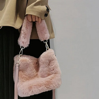 �Ա��ϱ�СCK���ÿ���15��ƽ�۰�������ѧ�Ͽα���ը�ˣ�