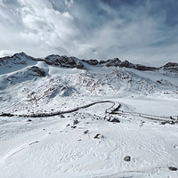 4+1����.ѩɽ.��Ȫ.����