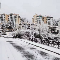 ����ͩ�������ѩ�ˣ�ȫ�ǰ�ãã��һƬ������ȥ��ѩ