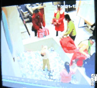 кڱù㳡ˣʱˤˣ9룬˭е