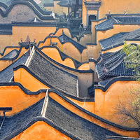 ������ã���������һ�ߣ�