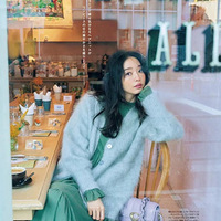 ����һ�����ƵĶ����ϰ�װ���䣬���Ŵ��ͺ���