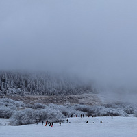 ��Ůɽ�´�ѩ��