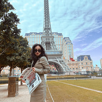 ��װ�ڹ��⣬�ͷ��յİ���wanghong��λ��������װ������