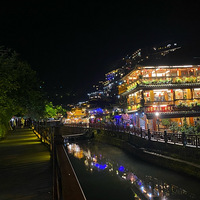 ��������˹