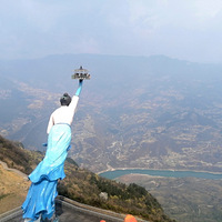 ��¡������ɽ�������Ե����ʹ֮�ǣ�