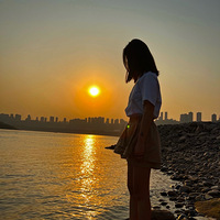 äѡ���տ��أ��ŷ��ݣ�ˮ��Ħ�У����߿�������ˣ�