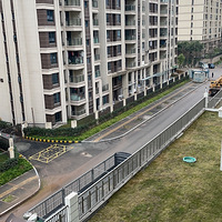 ѡ����ͬһ��װ�޹�˾����ʼ�ڶ��׷���װ��