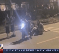 ����������۵�Ů��Ϊͬѧ����8�������Ǿ��˵ĺ��ӣ�һ�㲻�ۣ�