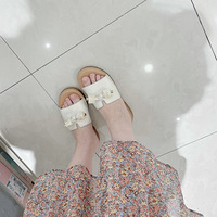 �����а����ҵ�Ь�����