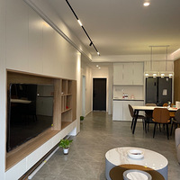 �������Ͼɷ����£�12��װ�����ڽ�70ƽ��һ�дӼ�