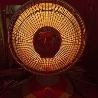 ����ĸ�ļ�װ��ů��Ƭ������˵�����ǣ�һ�찲װ�ø㶨��