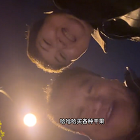 �������ѵġ����Ӱ��衱�����������¼������˶���Ϊ�˸�ĸ����