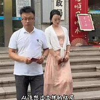 һԷ޸ֳеĿߣŮ涺ÿ