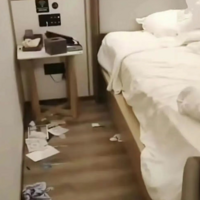 ���±�����ס2�죺ֽ����һ�أ����໭���������·�ȫ������¶