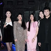 �������ʫ���·�̵��γ�����ǰ��