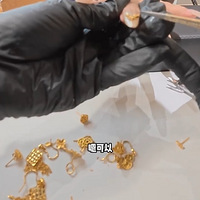 ͻȻ���ˣ����괺�����������ƽ�ס������˻���4��Ԫ��