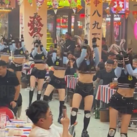 �͹��ﳬA��Ů���裬�ư��﴿����Ůȭ�������������ô�ˣ�