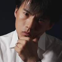 ������С����ʵ�����ع⣬�Ǹ�¶�������з�С20�꣬���������Ϫ