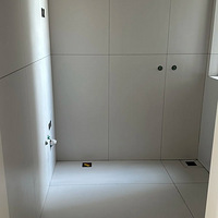 �̰�ɫ���ש�̺��ˣ����ڻ�û�������ŵ��Ļ�û���