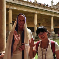 Ӣ����ѧŮ���ű��ɹ�ճ����䣬ʱ�пɰ���Ϊ������ҪϹ��