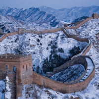 ��ΰ���ǵ�ǧ�˰�̬