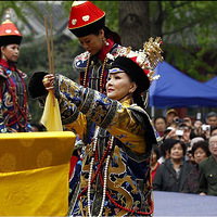 �����������Ů�ԡ�����ʢ�䡱��������ͼ��