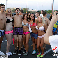 ��������ɣ�Ǵ�ѧ���𱬡������ܡ���ףѧ�ڽ���