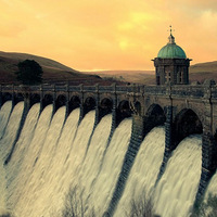 �����Ӱ����һ��ĳ�������Ȼ���