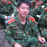 独家：央视帅气实习主播最新生活照曝光[图集] 