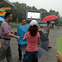 �й�������ѧ������Ů����΢��Լ��