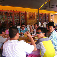 8��25-26�ţ���ĩ����  ��Լ���ߣ�����ε���󺣣�����¶Ӫ��