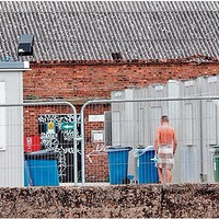 Ӣý�ذ�����๤ס�޲� �ֲ��罩ʬ����