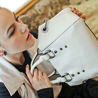 ǧ�˰ٴ��ΰ�������������죬����˵�����������ɫ�ɣ�����