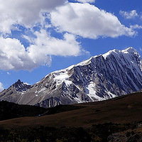 2012��ʮ�½���ͽ����������ѩɽ�ʹ��չ�Լ��