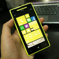 HTC 8X�����޻�ɫ����