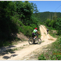  ��������ɽ��·��