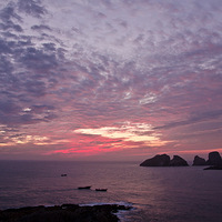 z��ĩ��ɽ����Ƭ��ε���󺣣�ϼ������