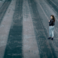 --------------   Ϊ ˭   (   )