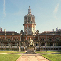 ��Щ������֮�����������ص���������ѧУ