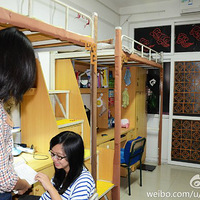 ����Ů�����Ὠ�����ֹ��� ����Խ����