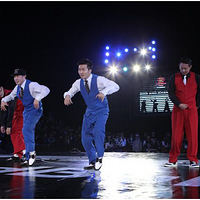 ��ţRedBull HitTop��ĸ�ܾ�����Ļ  �Ϻ�����Ϊ���Ӯ��