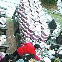 ����������100������ΪŮ������ȴ������